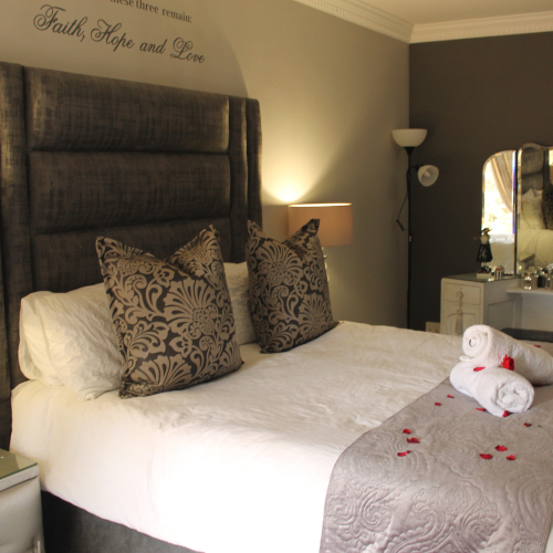 Deluxe Senior Room – Room 1